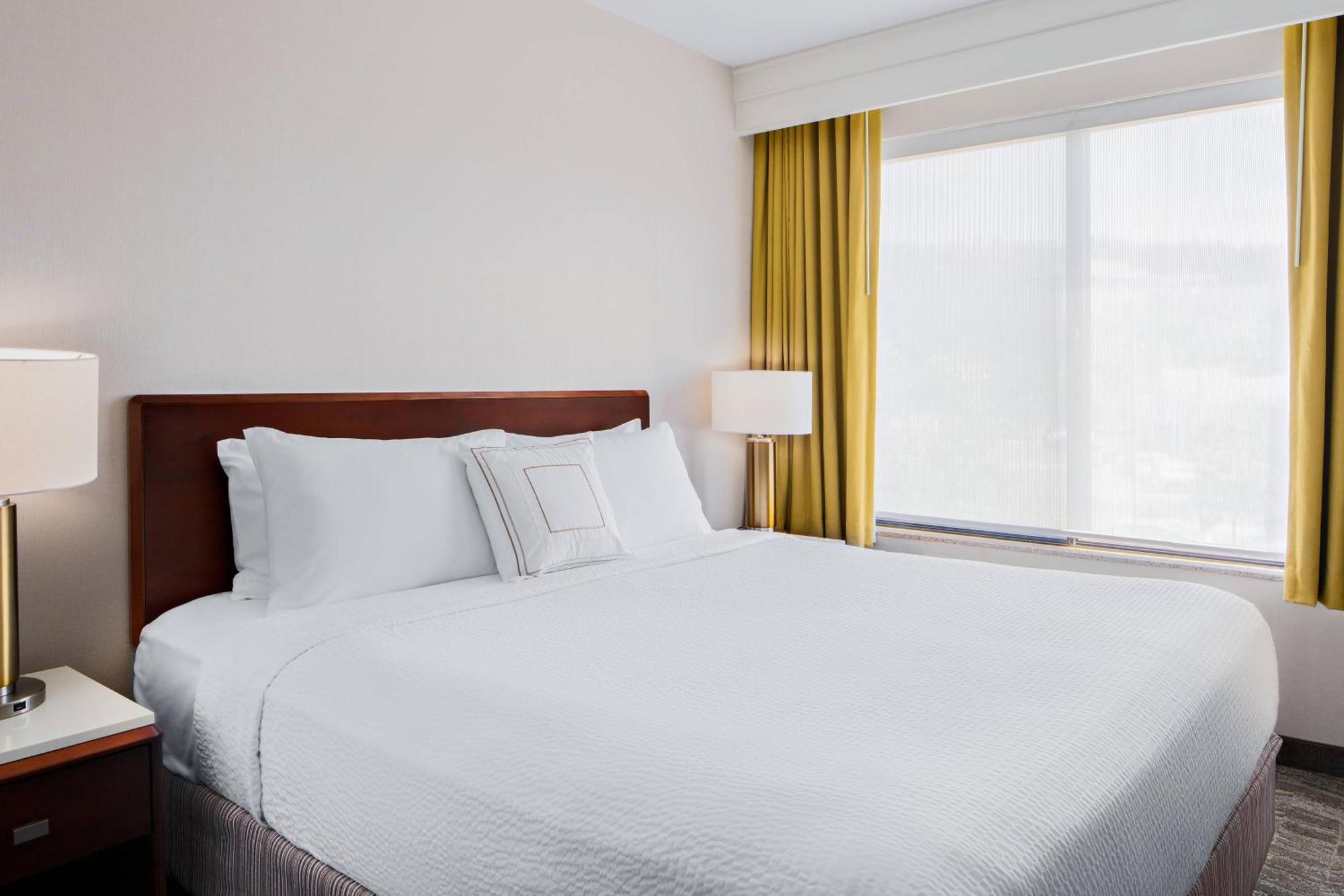 Springhill Suites San Diego Rancho Bernardo/Scripps Поуей Екстериор снимка